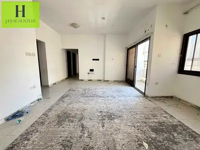 With two balcony without AC 3 Bhk available