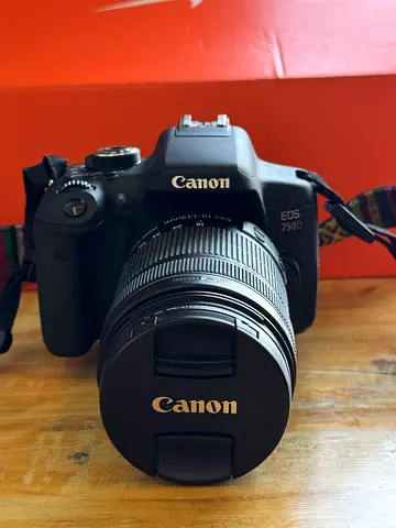 Canon EOS 750D DSLR + Canon EF-S 18-135mm Lens | Excellent Condition | Low Shutter Count