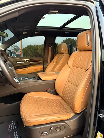 2023 Cadillac ESCALADE thumbnail 12