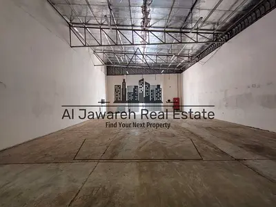 مستودع للإيجار في أم القيوين يتوفر مستودع مميز للإيجار في إمارة أم القيوين بموقع عملي وسهل الوصول، مما يجعله مناسبًا لمختلف الأنشطة التجارية والصناع