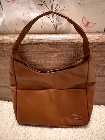 Brown shoulder bag — simple everyday tote in excellent condition, fits laptop!