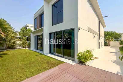 Bespoke Upgrades | Extended | Large Plot