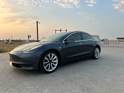 صورة 4 لـ 2020 Tesla MODEL 3