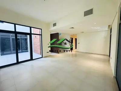 Single Row 4BR Villa Gated Community Vacant Now