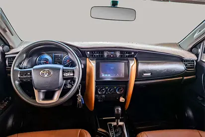 2024 Toyota FORTUNER — фото 9