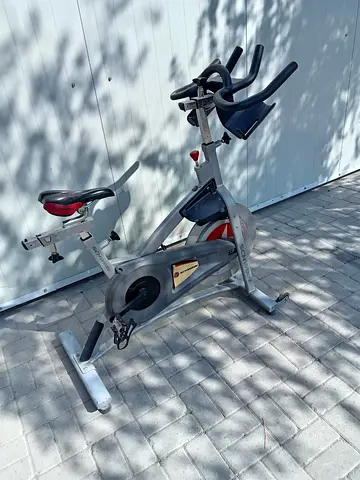 Used indoor spin bike / stationary exercise cycle - sturdy frame