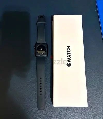 Apple Watch SE2 44mm Black Sport Band and Original Box with Apple warranty unitl end of Dec