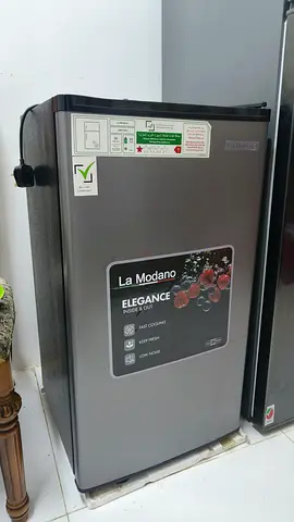 Mini fridge