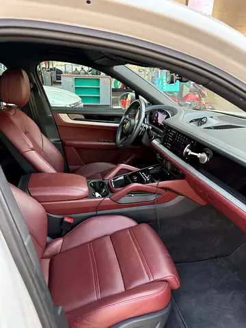2024 Porsche CAYENNE 缩略图 12