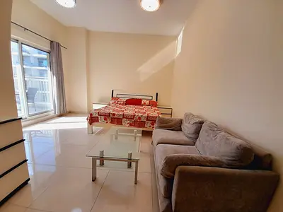 SPACIOUS STUDIO APARTMENT READY TO MOVE WITH CLOSE KITCHEN HUGE LAYOUT WITH COVERED PARKING ON PRIM