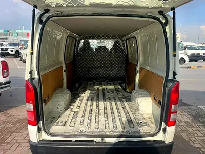 2022 Toyota HIACE 照片 11