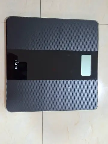 Ikon IK-B 180 bathroom scale
