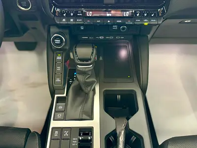 2026 Toyota PRADO 缩略图 7