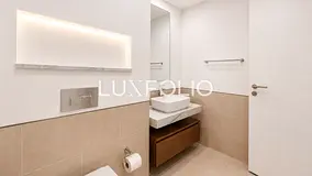 Tenanted Unit | Community / Pool View | Motivated Seller