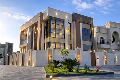 Modern villa with excellent finishing, including electricity, water, and air conditioning, directly on the main road and on the corner of two streets.