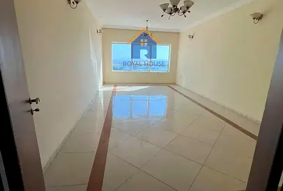 للبيع ثلاث غرف نوم اطلاله بحريه علي الممزر
