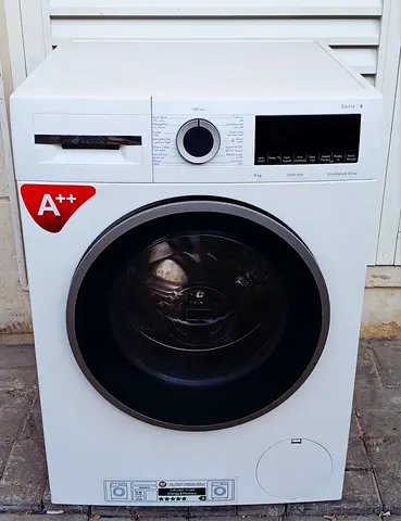 BOSCH 9 kg washing machine perfectly working.