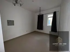 Master bedroom / Large living room / Central air conditioning / Spacious kitchen / 2 bathrooms / Hig