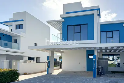 Elegant| Close to Azure Lagoon| Ready| Area Expert
