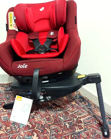 Joie Rotating spin 360 ( 0 to 4 years with newborn insert