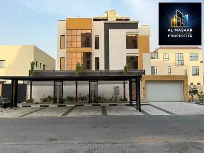 Two-story villa with a roof terrace, 8 master bedrooms, elevator, indoor swimming pool, electricity