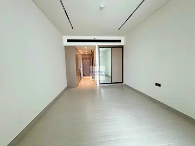 SPACIOUS LAYOUT I MODERN LIVING I VACANT