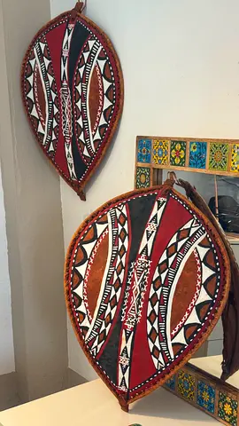 African Maasai shield with decoration - Tanzania