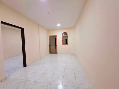 Hot Offer // Spacious 1-BHK // 2 Bath // Balcony // Window-Split AC // Prime📍Location // for famil
