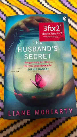 The Husband's Secret by Liane Moriarty - Paperback