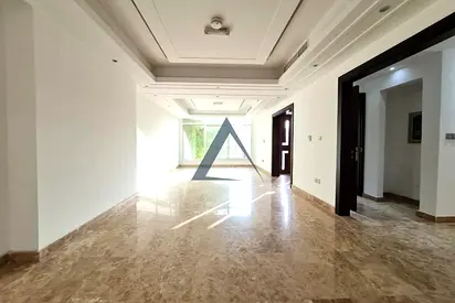 4+ Maid's I Well Maintained I Ready To Move