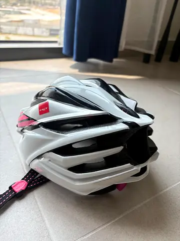 Met cycling helmet for Woman
