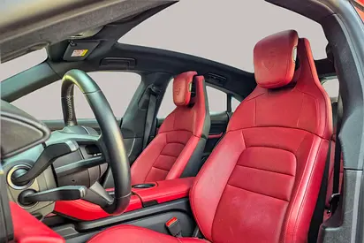 2024 Porsche TAYCAN — миниатюра 11