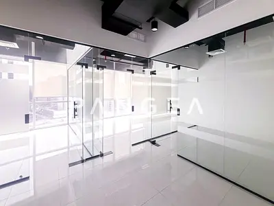 Partitioned | Canal View | Mid Floor