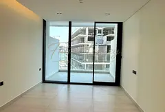 ELEGANT MODERN STUDIO FOR RENT | PRIME LIVING AREA