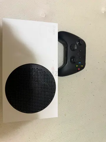 Xbox Series S with Wireless Controller - Good Working Condition
