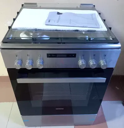 Brand new Siemens Top Gas Oven Electric 60 cm