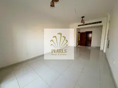 First occupancy, luxurious two-bedroom apartment with a master living room, three bathrooms, balcony