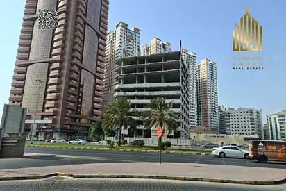 برج استثماري قيد الإنشاء للبيع بالراشدية 3 عجمان