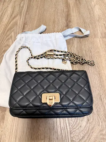 Charles & Keith Cressida Quilted Push-Lock Clutch