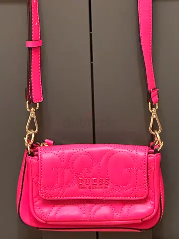 Original Guess women's pink crossbody bag - flawless condition