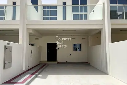2 BED TOWNHOUSE | UNFURNISHED | HUGE LAYOUT