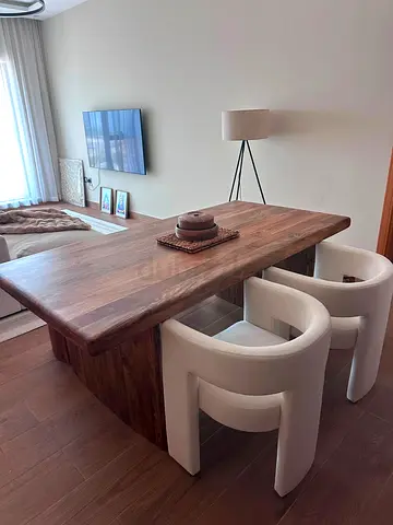 Mango Solid Wood 6 Seater Table With Bench. New!