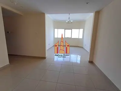 30 days free ● Near Sahara centre ● Splanded 2-BHK Aprt with wardrobe ● Fully family Building