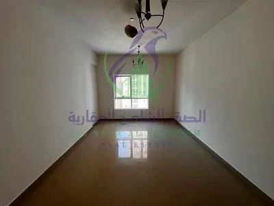 غرفة وصالة للايجار في التعاون على دوار الخان وعلى مخرج دبي بجوار كارفور صالة واسعة إطلالة مفتوحة دفعات مرنة