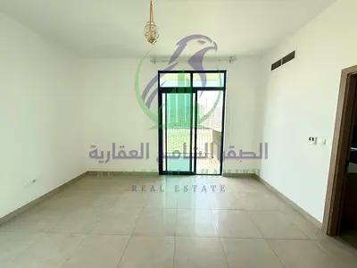 ثلاث غرف وصالة في جزيرة مريم مع إطلالة بحرية و3 بلكونات وغرفة خادمة و2 باركينغ وجيم ومسبح للإيجار السنوي