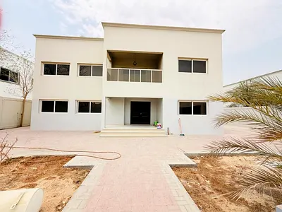 Luxury 5BR Independent Villa | Huge Garden | Like New | Prime Barashi | AED 150K