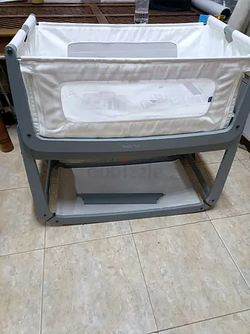 Baby Delight bedside bassinet / cradle - light grey and white