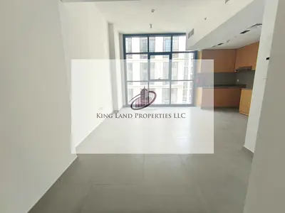 عرض مميز | شقة واسعة (غرفة وصالة) | حمامان | 43,000 درهم | الممشى