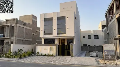 فيلا من المالك مباشر تشطيب شخصي ع  شارع رئيسي قريب جميع الخدمات تملك حر لجميع الجنسيات  في أرقي مناطق عجمان..