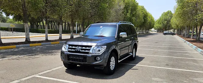 Genuine Condition- Mitsubishi Pajero GLS-2013 GCC Spec. Family Used.